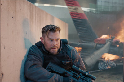 Chris Hemsworth in Extraction 2 als Tyler Rake.